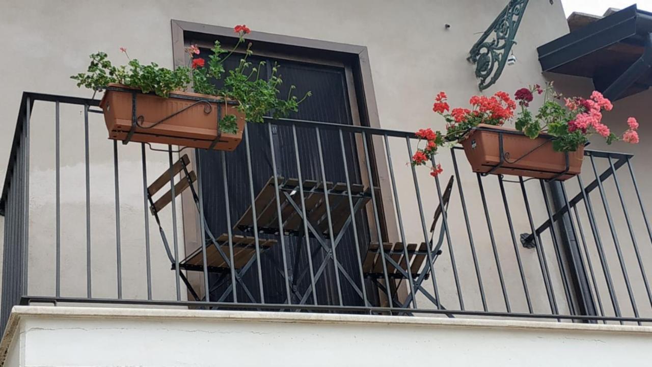 "Il Casaletto" Agriturismo Moderno, Vista Panoramica E Cibo Spettacolare- Scurcola Marsicana Exterior foto