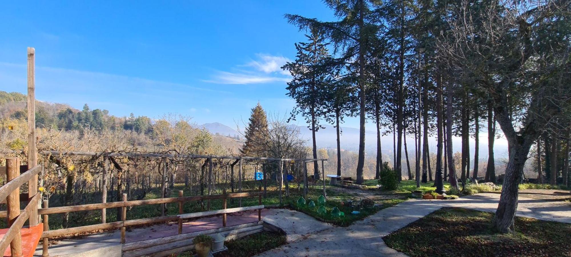 "Il Casaletto" Agriturismo Moderno, Vista Panoramica E Cibo Spettacolare- Scurcola Marsicana Exterior foto